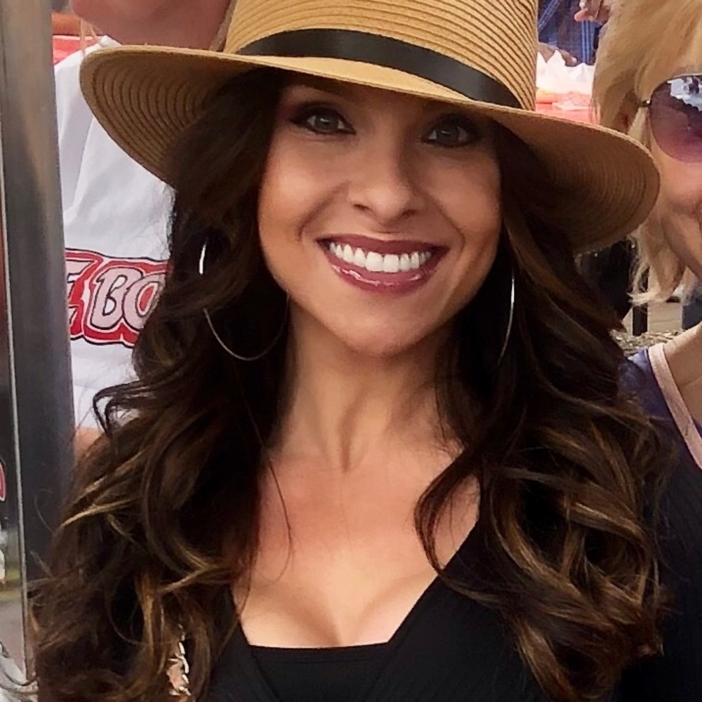 Meet your Posher, Gina